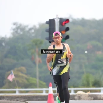 Runner Photo 6434424