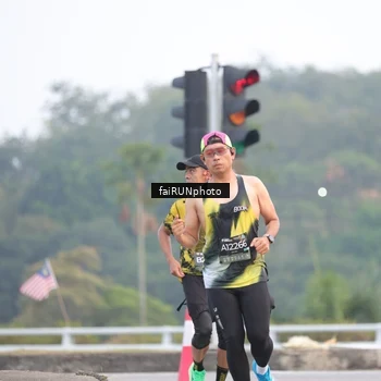 Runner Photo 6434425