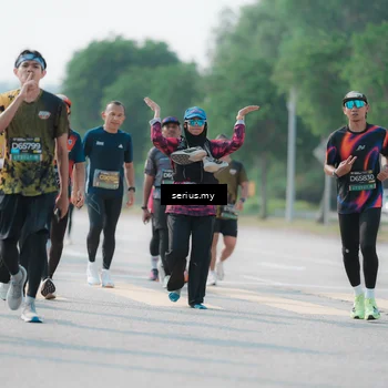 Runner Photo 6434428