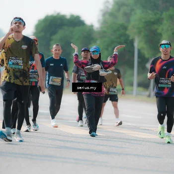 Runner Photo 6434439
