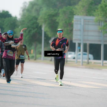 Runner Photo 6434441