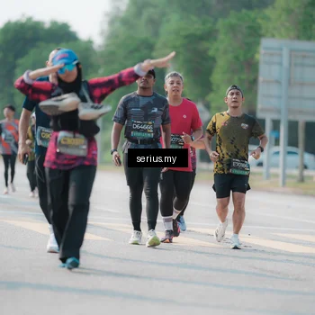 Runner Photo 6434467