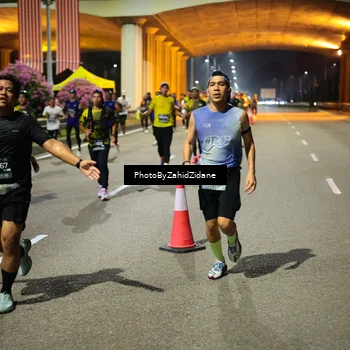 Runner Photo 6434484