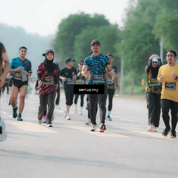 Runner Photo 6434531