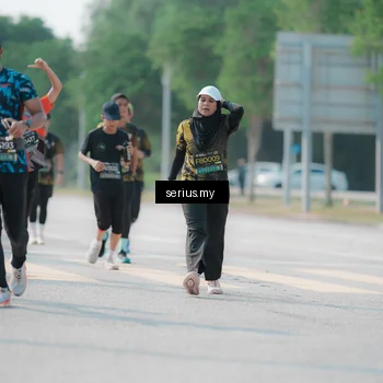 Runner Photo 6434572