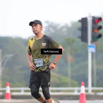 Runner Photo 6434578