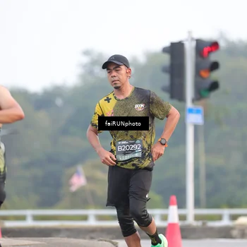 Runner Photo 6434610