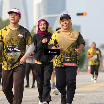 Runner Photo 6434672
