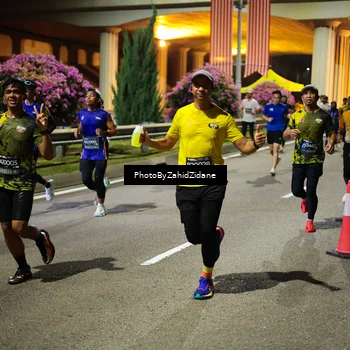 Runner Photo 6434690