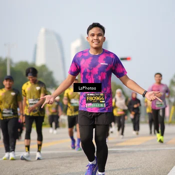 Runner Photo 6434692