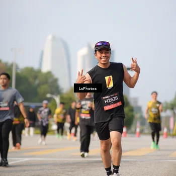 Runner Photo 6434700