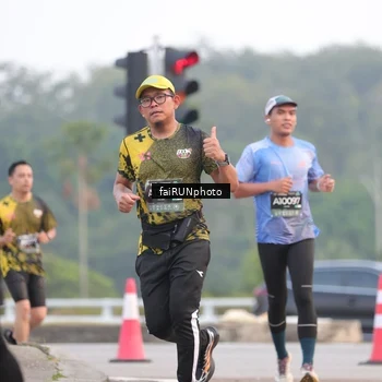 Runner Photo 6434714