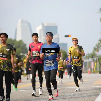 Runner Photo 6434748