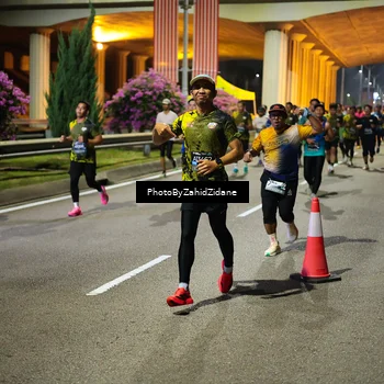 Runner Photo 6434755
