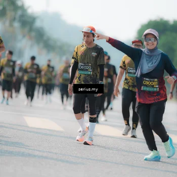Runner Photo 6434825