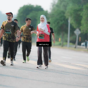 Runner Photo 6434848
