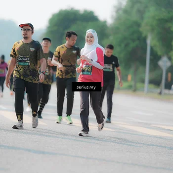 Runner Photo 6434859