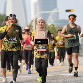 Runner Photo 6434898