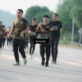 Runner Photo 6434911