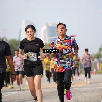 Runner Photo 6434916