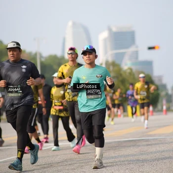 Runner Photo 6434928