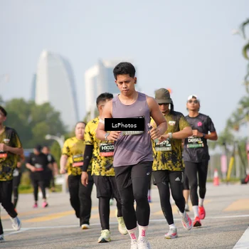 Runner Photo 6434943