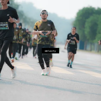 Runner Photo 6434949