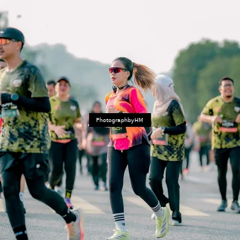 Runner Photo 6435002