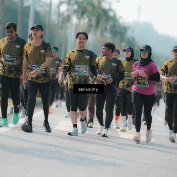 Runner Photo 6435003