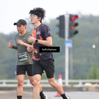 Runner Photo 6435016