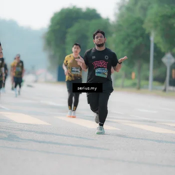 Runner Photo 6435018