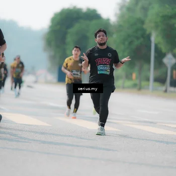 Runner Photo 6435019