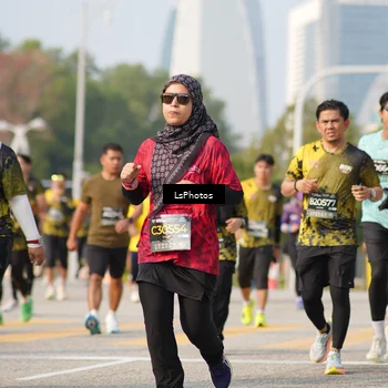 Runner Photo 6435025