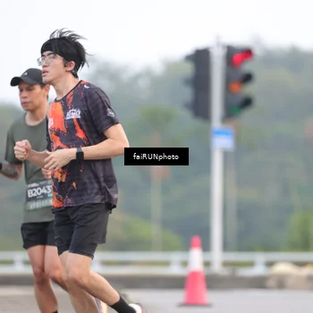 Runner Photo 6435042