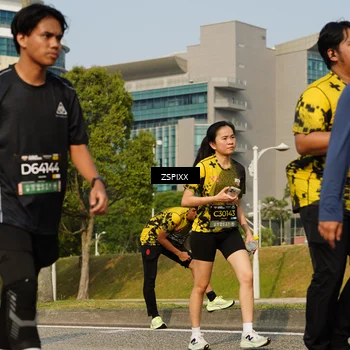 Runner Photo 6435052