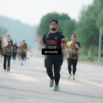 Runner Photo 6435057