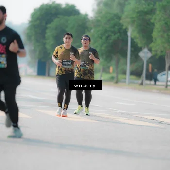 Runner Photo 6435058