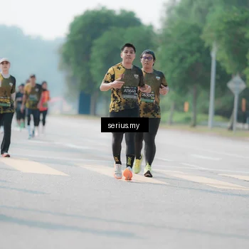 Runner Photo 6435060