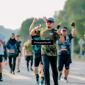 Runner Photo 6435065