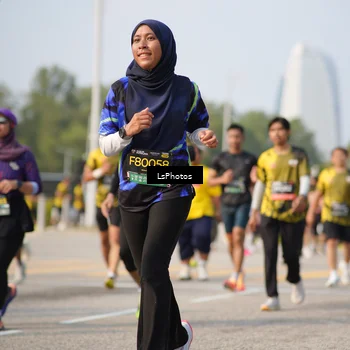 Runner Photo 6435070