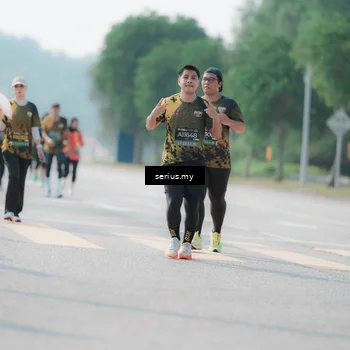 Runner Photo 6435077