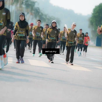 Runner Photo 6435086