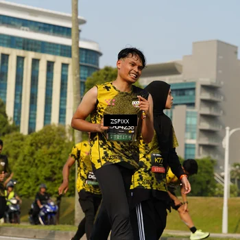 Runner Photo 6435124