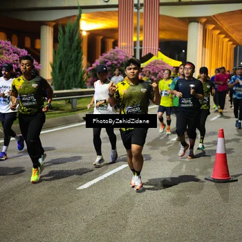 Runner Photo 6435142