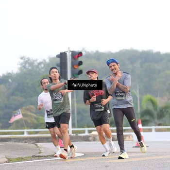 Runner Photo 6435147