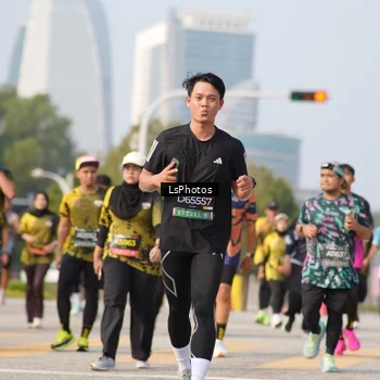 Runner Photo 6435169