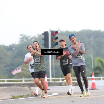 Runner Photo 6435177