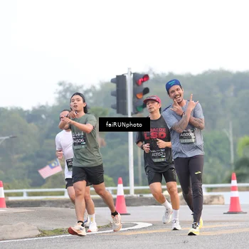 Runner Photo 6435187