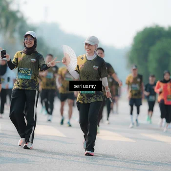 Runner Photo 6435211