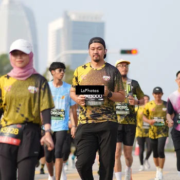 Runner Photo 6435243